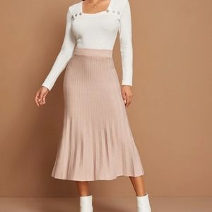 New in bag M skirt